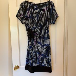 Donna Morgan short sleeve dress.  Size 12 - Worn once.